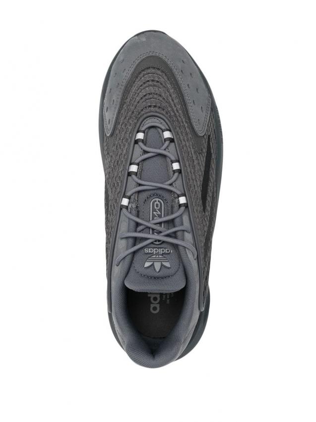Adidas Originals - almond-toe low-top sneakers black