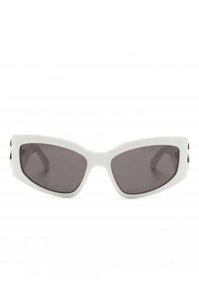 Bossy butterfly-frame sunglasses